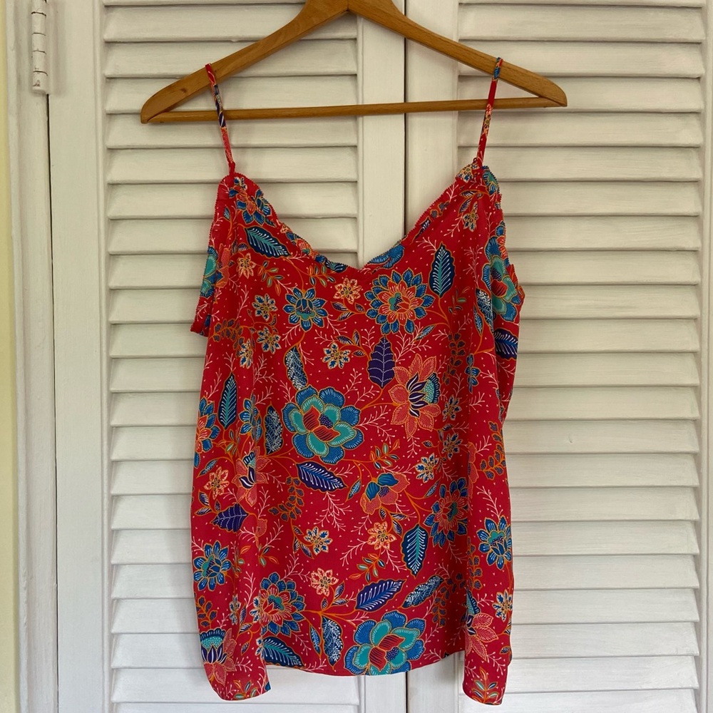 {Loft} Red Floral Tank Top - Medium - Picture 2 of 5